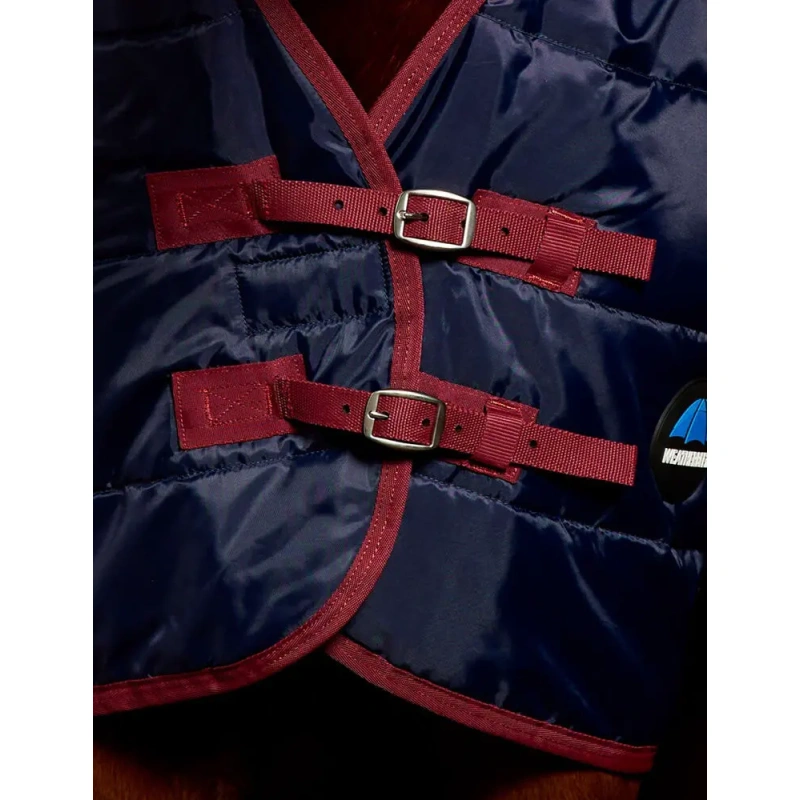 1027-1029045000-navyburgundy-wb-cft-210d-channel-quilt-cmb-100g-chest-image-null-hero-3.jpg.webp