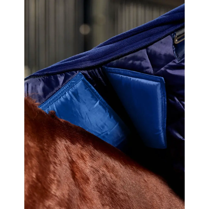 1038-1029041000-navycharcoal-wb-cft-1000d-diamond-quilt-stable-dan-wither-relief-image-null-hero.jpg.webp
