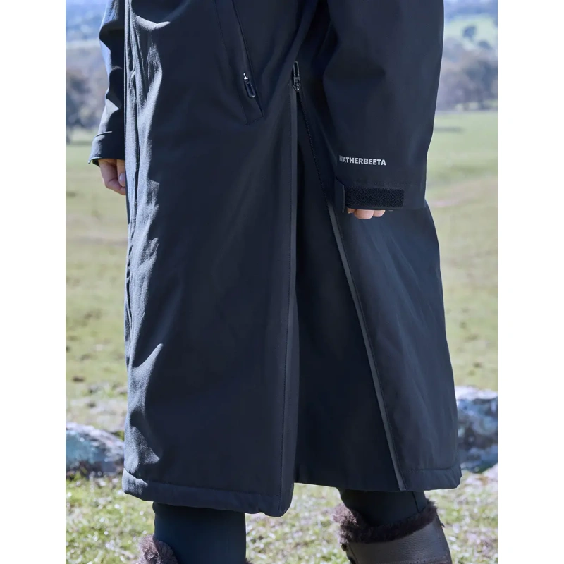 7825-1028835000-navy-wb-all-weather-field-jacket-side-vent-lifestyle-image-null-hero.jpg.webp