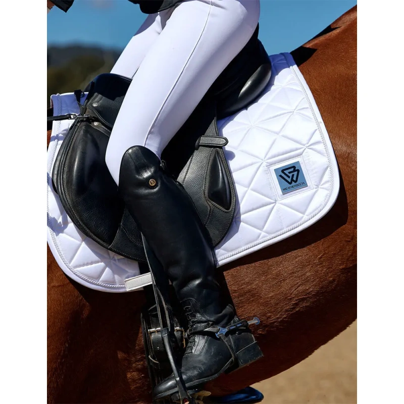 8404-1030349000-white-wb-satin-luxe-air-tec-euro-jp-saddle-pad-lifestyle-ridden1.jpg.webp